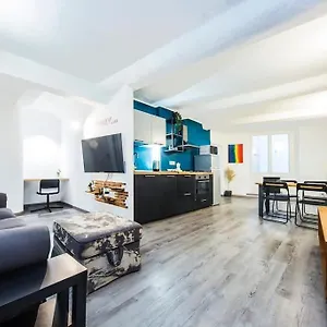  Appartement Midway Home, Nel Centro Storico Di